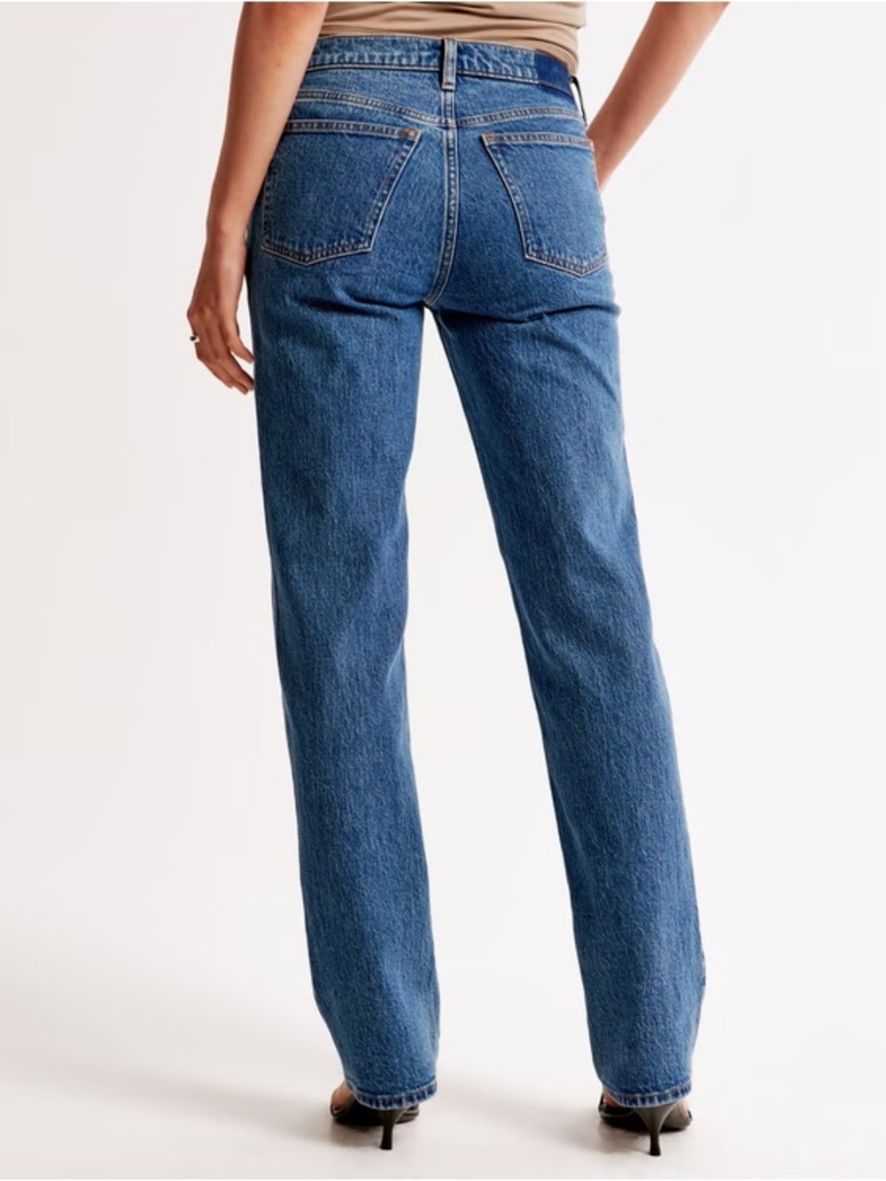 Abercrombie & Fitch Mid Rise 90s Straight Jean NWOT